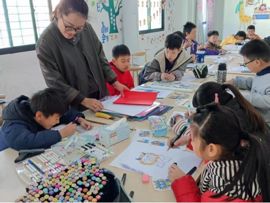 把AI带回家：桂工学子寒假返乡科普行动点亮乡梓科...
